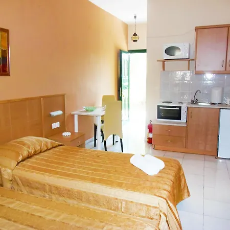 Апартаменты Synodinos