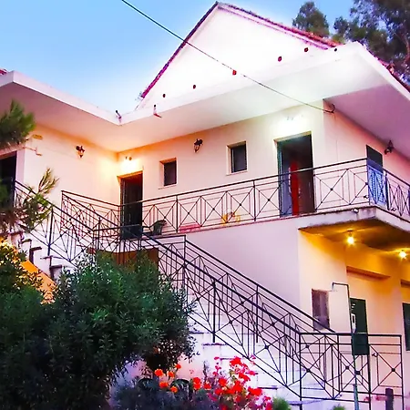 Synodinos Ликсури